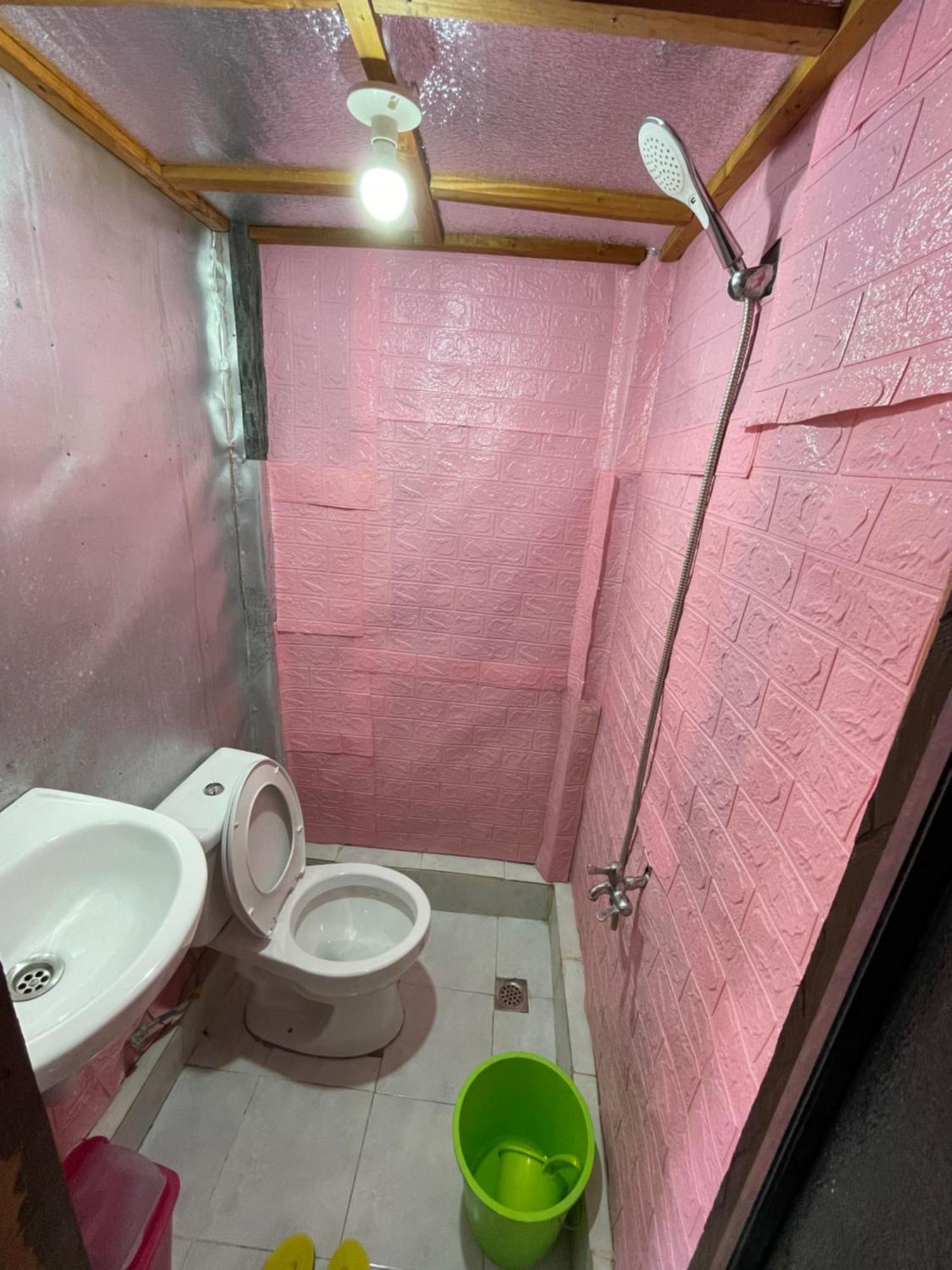 Fely'S Homestay Batuan Exterior foto