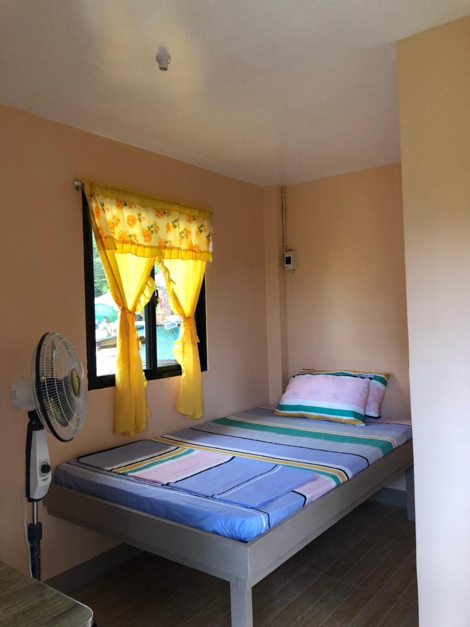 Fely'S Homestay Batuan Exterior foto